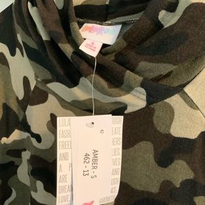 BRAND NEW WITH TAGSSS!!!! LuLaRoe Lightweight Amber hoodie